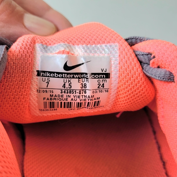 Nike Maxair Sz 7 Women Athletic Shoes with Breathable Mesh and Support - Picture 6 of 9